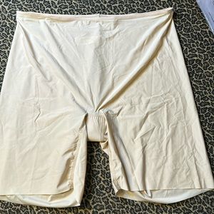 Miss Mary of Sweden Miss Mary Cool Sensation 4070 briefs with legs